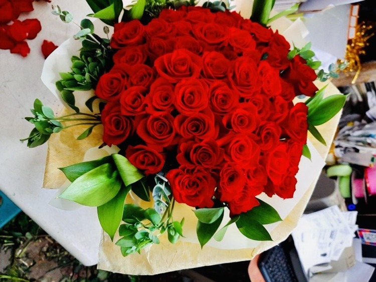 Ȳ*  ֹ,   Դϴ.