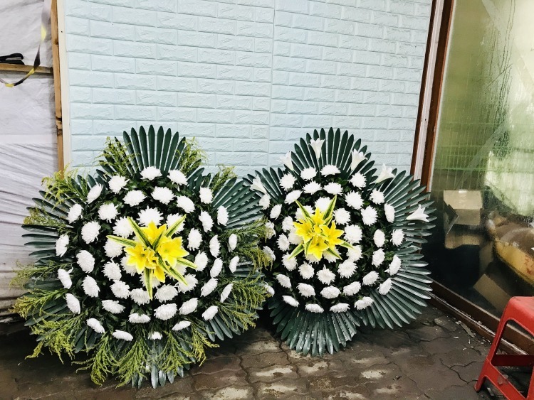 ȫ*  ֹ,   Դϴ.